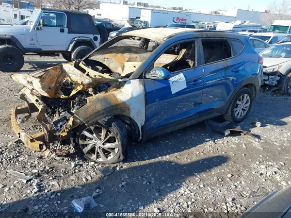 KM8J3CA42LU174725 2020 HYUNDAI TUCSON - Image 2