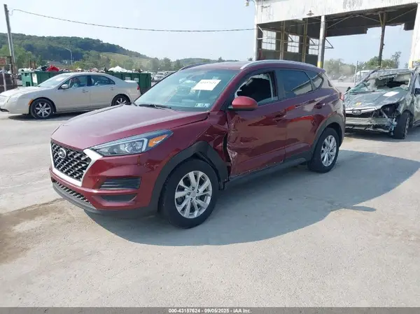 KM8J3CA42LU195252 2020 HYUNDAI TUCSON - Image 2