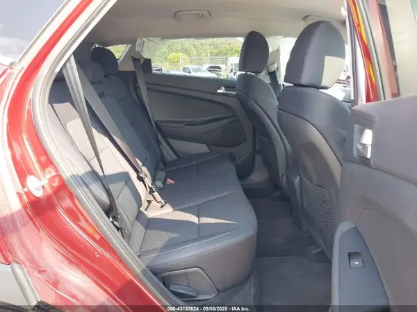 KM8J3CA42LU195252 2020 HYUNDAI TUCSON - Image 8