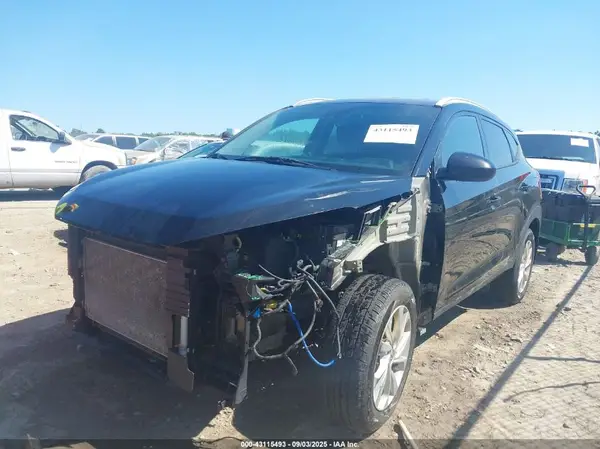 KM8J3CA42LU211580 2020 HYUNDAI TUCSON - Image 2