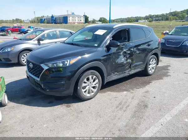 KM8J3CA42MU290282 2021 HYUNDAI TUCSON - Image 2