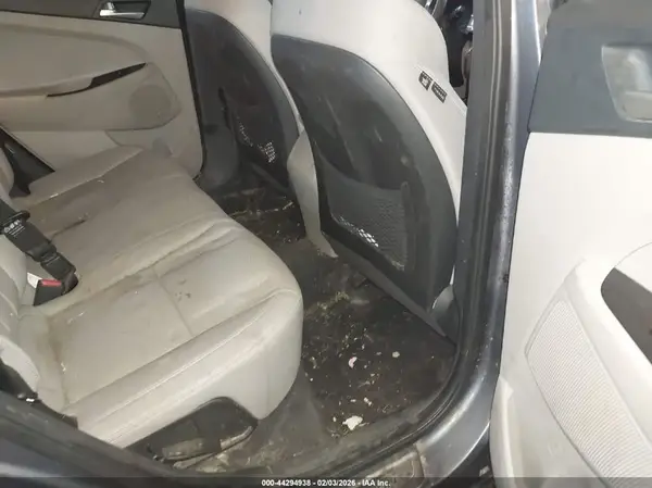 KM8J3CA42MU394349 2021 HYUNDAI TUCSON - Image 8