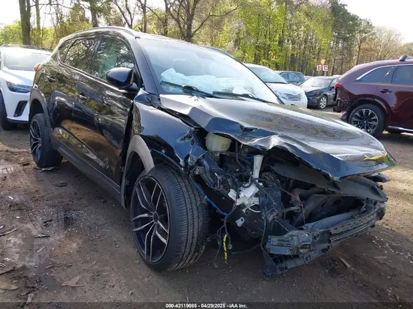 KM8J3CA43GU038447 2016 HYUNDAI TUCSON - Image 1