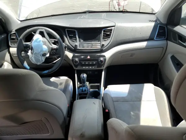 KM8J3CA43GU084375 2016 HYUNDAI TUCSON - Image 8