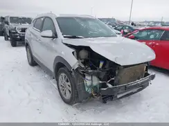 KM8J3CA43GU091794 2016 HYUNDAI TUCSON