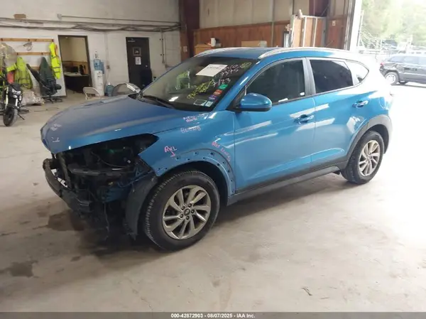 KM8J3CA43GU101739 2016 HYUNDAI TUCSON - Image 2