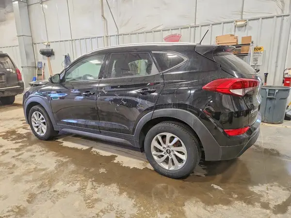 KM8J3CA43GU105791 2016 HYUNDAI TUCSON - Image 2