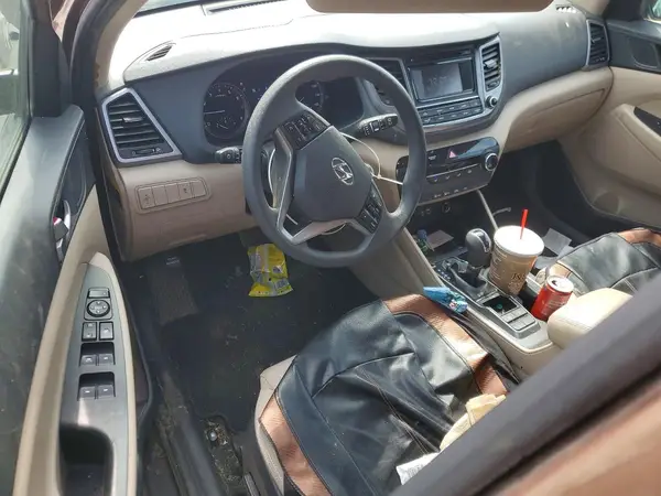 KM8J3CA43GU107251 2016 HYUNDAI TUCSON - Image 8