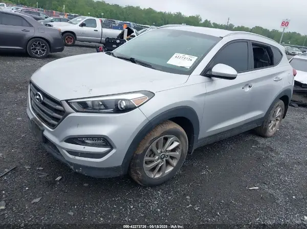 KM8J3CA43GU112529 2016 HYUNDAI TUCSON - Image 2