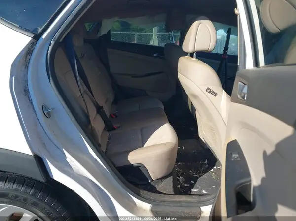 KM8J3CA43GU134174 2016 HYUNDAI TUCSON - Image 8