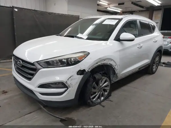 KM8J3CA43GU134353 2016 HYUNDAI TUCSON - Image 2