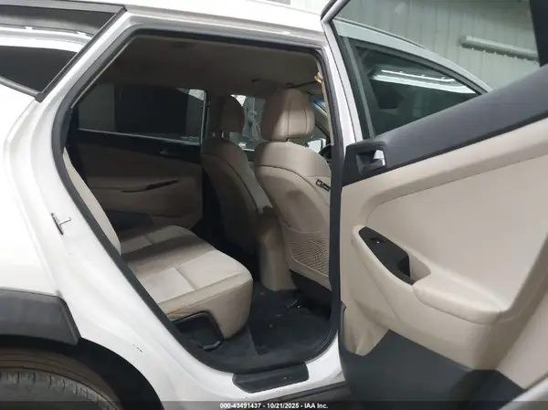 KM8J3CA43GU134353 2016 HYUNDAI TUCSON - Image 8