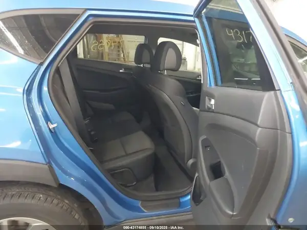 KM8J3CA43GU158832 2016 HYUNDAI TUCSON - Image 8