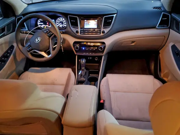 KM8J3CA43GU159236 2016 HYUNDAI TUCSON - Image 8