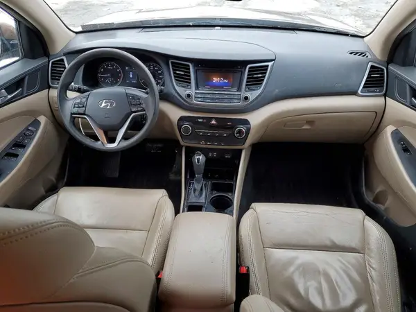KM8J3CA43GU207267 2016 HYUNDAI TUCSON - Image 8