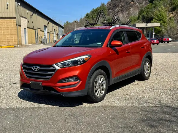 KM8J3CA43GU212081 2016 HYUNDAI TUCSON - Image 2