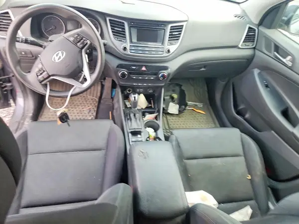 KM8J3CA43GU223145 2016 HYUNDAI TUCSON - Image 8