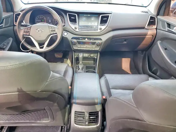 KM8J3CA43GU235070 2016 HYUNDAI TUCSON - Image 8