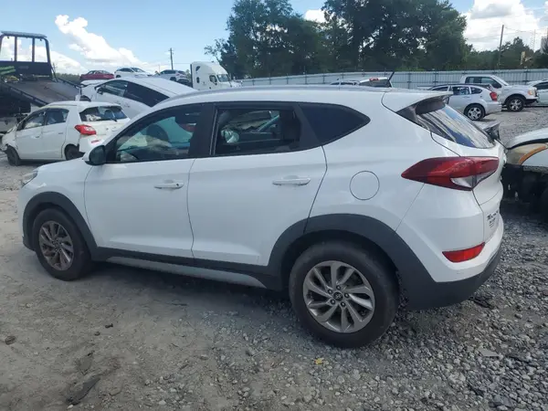 KM8J3CA43HU262268 2017 HYUNDAI TUCSON - Image 2