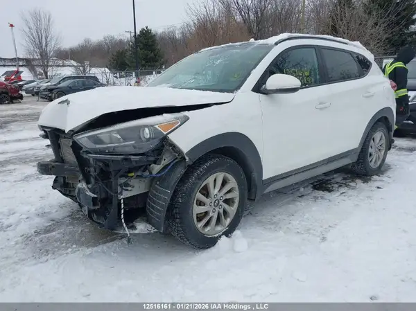 KM8J3CA43HU285890 2017 HYUNDAI TUCSON - Image 2