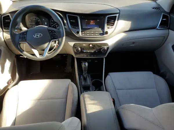 KM8J3CA43HU291835 2017 HYUNDAI TUCSON - Image 8