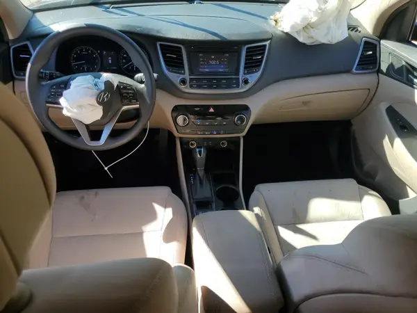 KM8J3CA43HU293374 2017 HYUNDAI TUCSON - Image 8