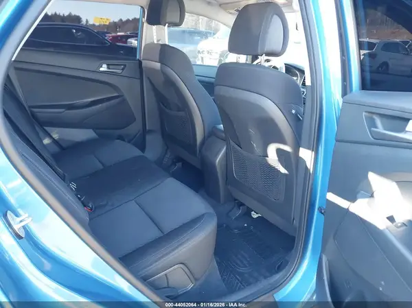 KM8J3CA43HU296193 2017 HYUNDAI TUCSON - Image 8