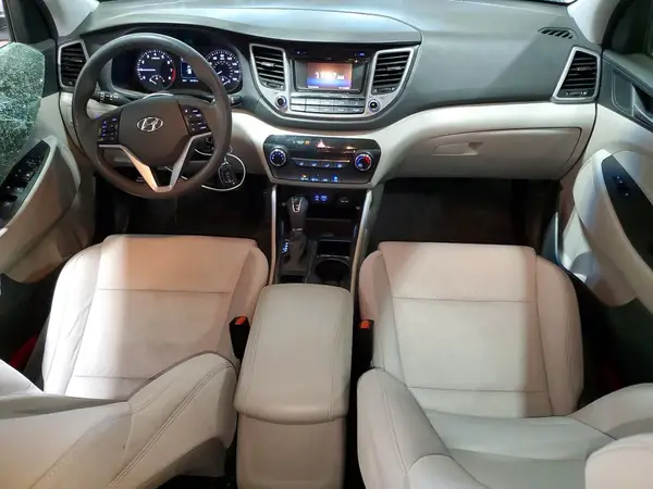 KM8J3CA43HU297649 2017 HYUNDAI TUCSON - Image 8