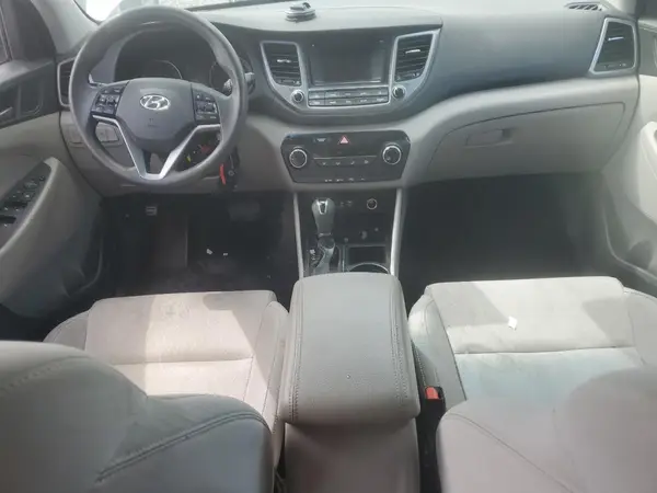 KM8J3CA43HU344369 2017 HYUNDAI TUCSON - Image 8