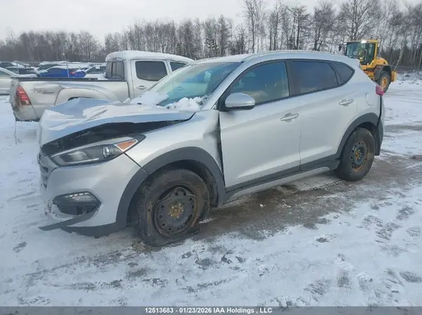 KM8J3CA43HU361432 2017 HYUNDAI TUCSON - Image 2