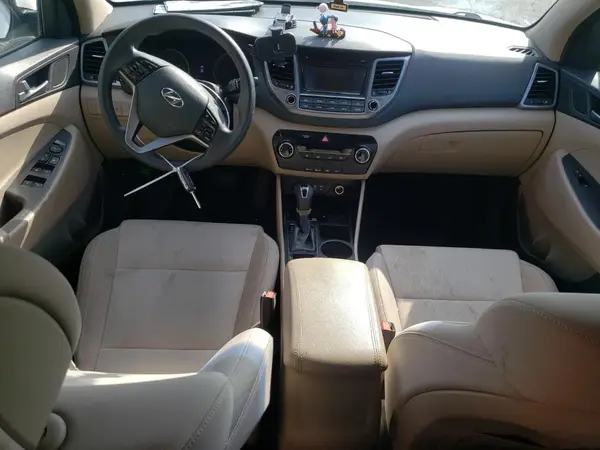 KM8J3CA43HU378232 2017 HYUNDAI TUCSON - Image 8