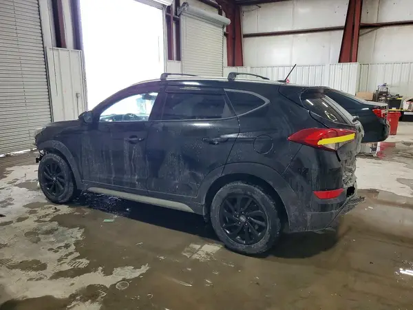 KM8J3CA43HU379381 2017 HYUNDAI TUCSON - Image 2