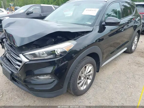 KM8J3CA43HU398691 2017 HYUNDAI TUCSON - Image 2