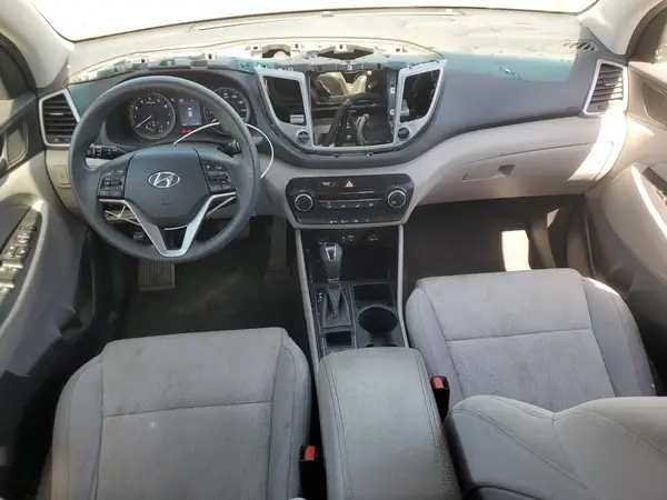 KM8J3CA43HU407888 2017 HYUNDAI TUCSON - Image 8