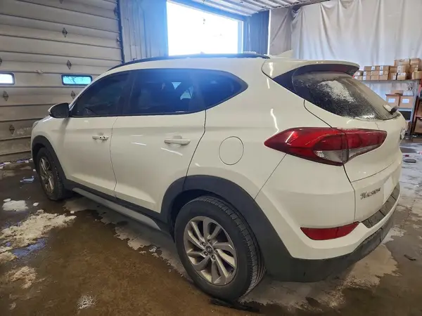 KM8J3CA43HU410614 2017 HYUNDAI TUCSON - Image 2