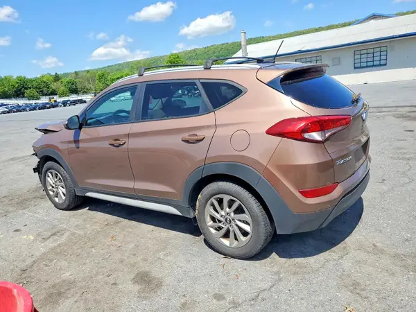KM8J3CA43HU452555 2017 HYUNDAI TUCSON - Image 2