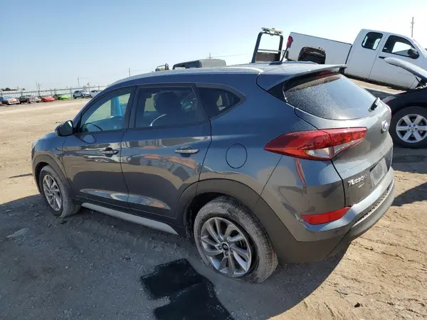 KM8J3CA43HU475320 2017 HYUNDAI TUCSON - Image 2