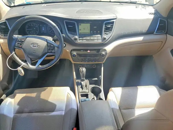 KM8J3CA43HU479397 2017 HYUNDAI TUCSON - Image 8