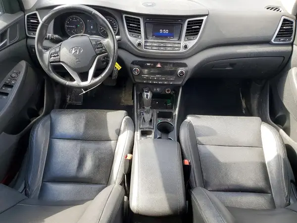 KM8J3CA43HU500281 2017 HYUNDAI TUCSON - Image 8