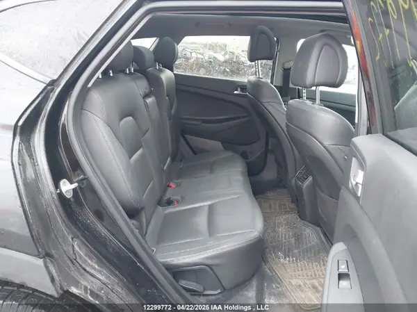 KM8J3CA43HU511409 2017 HYUNDAI TUCSON - Image 8