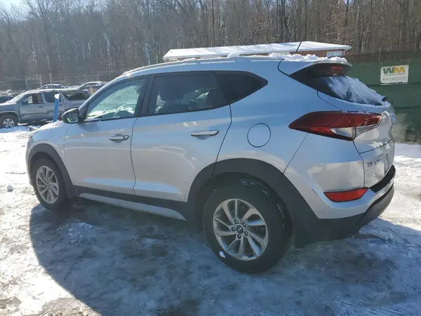 KM8J3CA43HU512513 2017 HYUNDAI TUCSON - Image 2