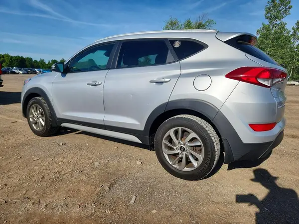 KM8J3CA43HU529277 2017 HYUNDAI TUCSON - Image 2