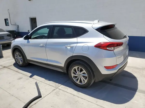 KM8J3CA43HU531062 2017 HYUNDAI TUCSON - Image 2