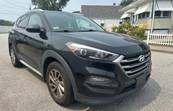 KM8J3CA43HU534317 2017 HYUNDAI TUCSON - Image 1
