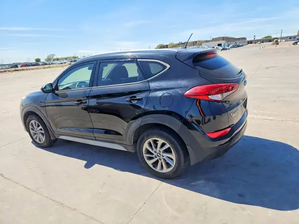 KM8J3CA43HU536813 2017 HYUNDAI TUCSON - Image 2