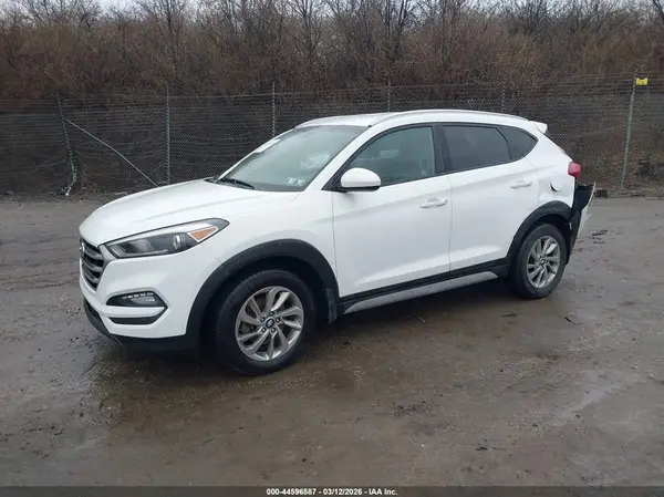 KM8J3CA43HU545477 2017 HYUNDAI TUCSON - Image 2