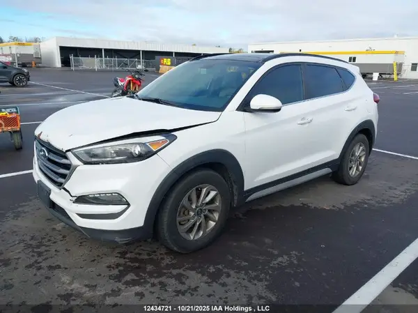 KM8J3CA43HU558522 2017 HYUNDAI TUCSON - Image 2