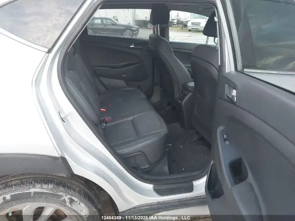KM8J3CA43HU562196 2017 HYUNDAI TUCSON - Image 8