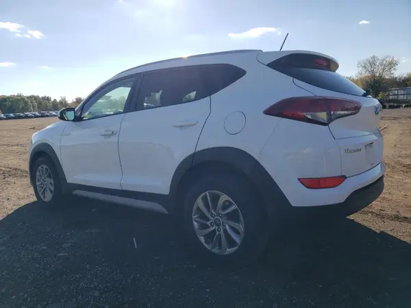 KM8J3CA43HU568029 2017 HYUNDAI TUCSON - Image 2