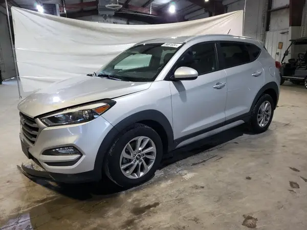 KM8J3CA43HU588586 2017 HYUNDAI TUCSON - Image 1